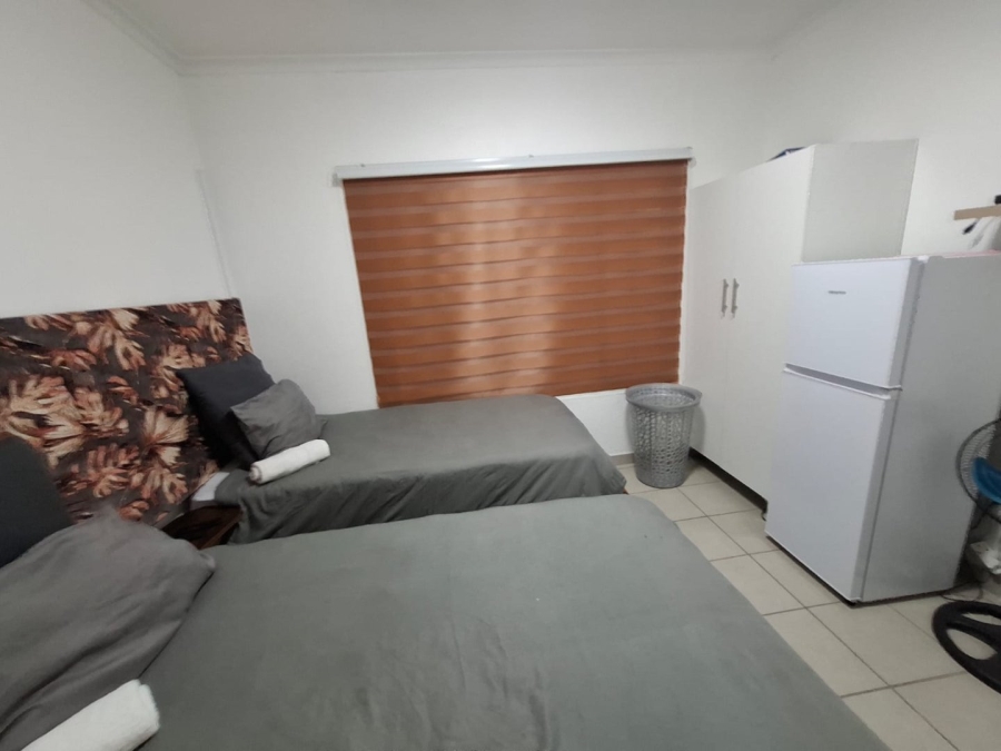 5 Bedroom Property for Sale in Oos Einde North West